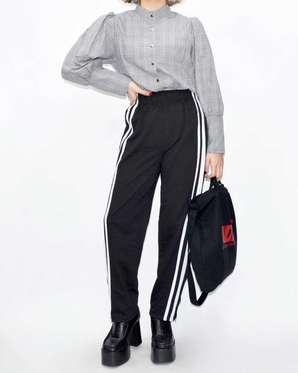 CHECKED BALLOON-SLEEVE BLOUSE