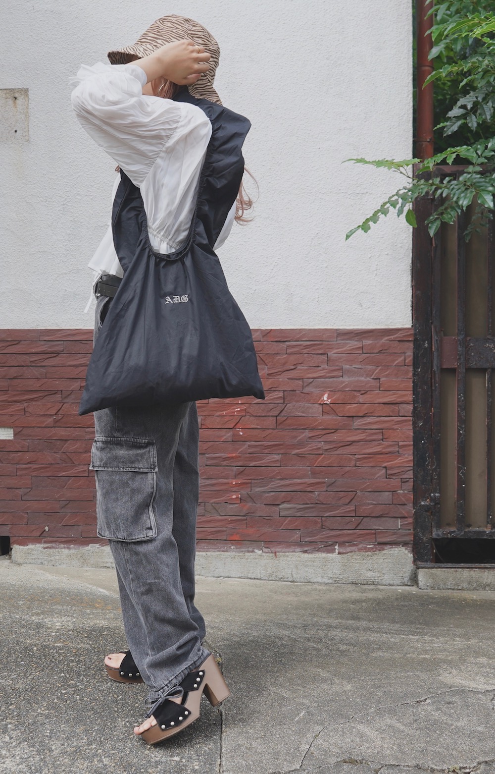 ADG Frill Gather Tote-Bag（black）