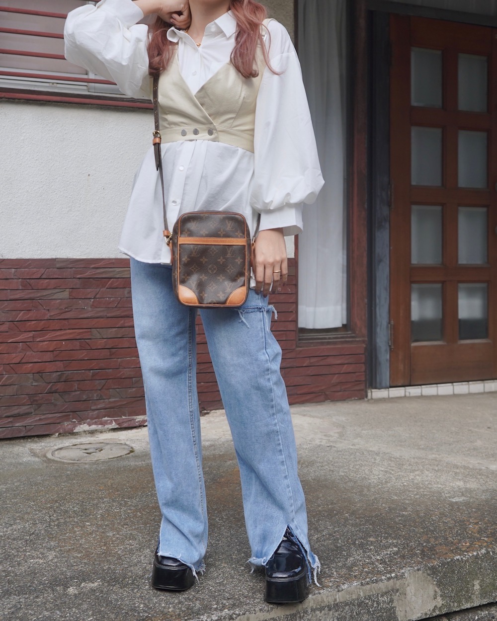 Balloon Sleeve Loose Fit Shirts (white)