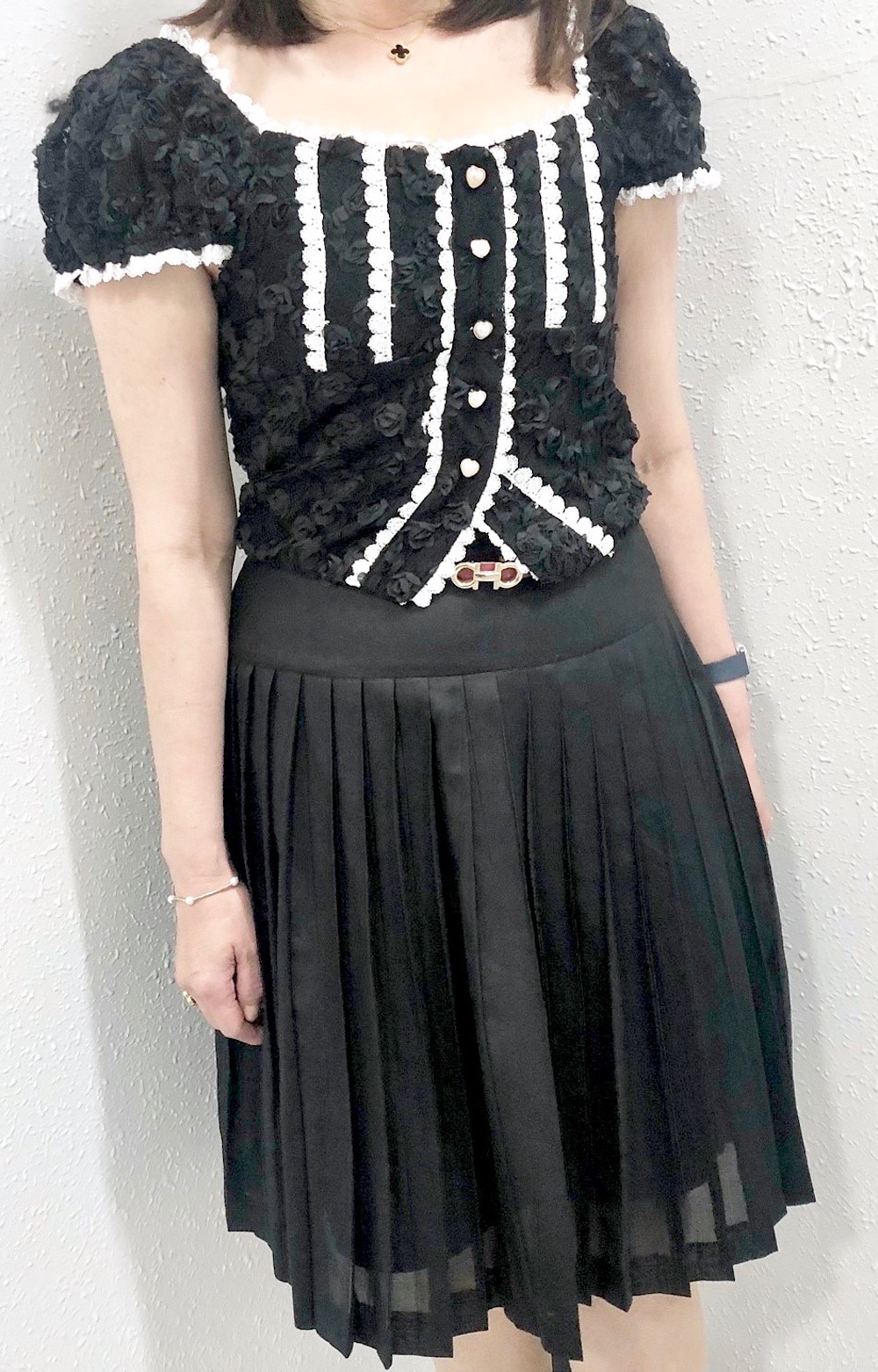 Classical Lacy Puffsleeve Tops (black)