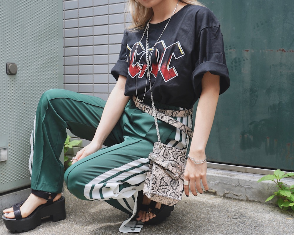 AC/DC Crack Logo BIG TEE (black)