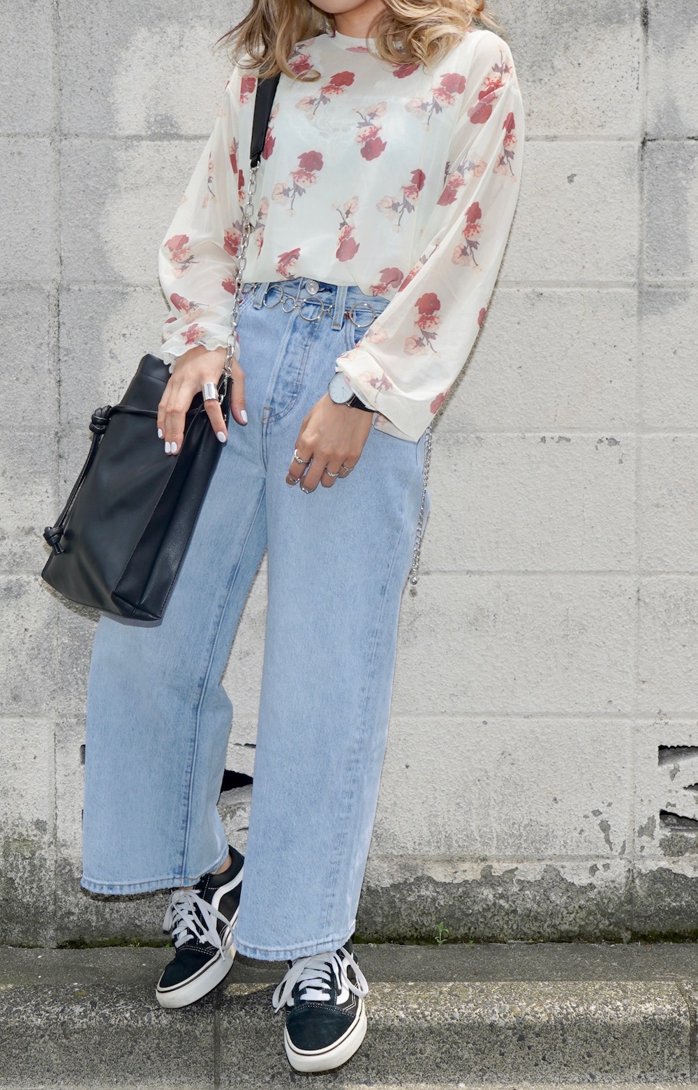 Balloon Sleeve Flower Sheer Tops (cream)