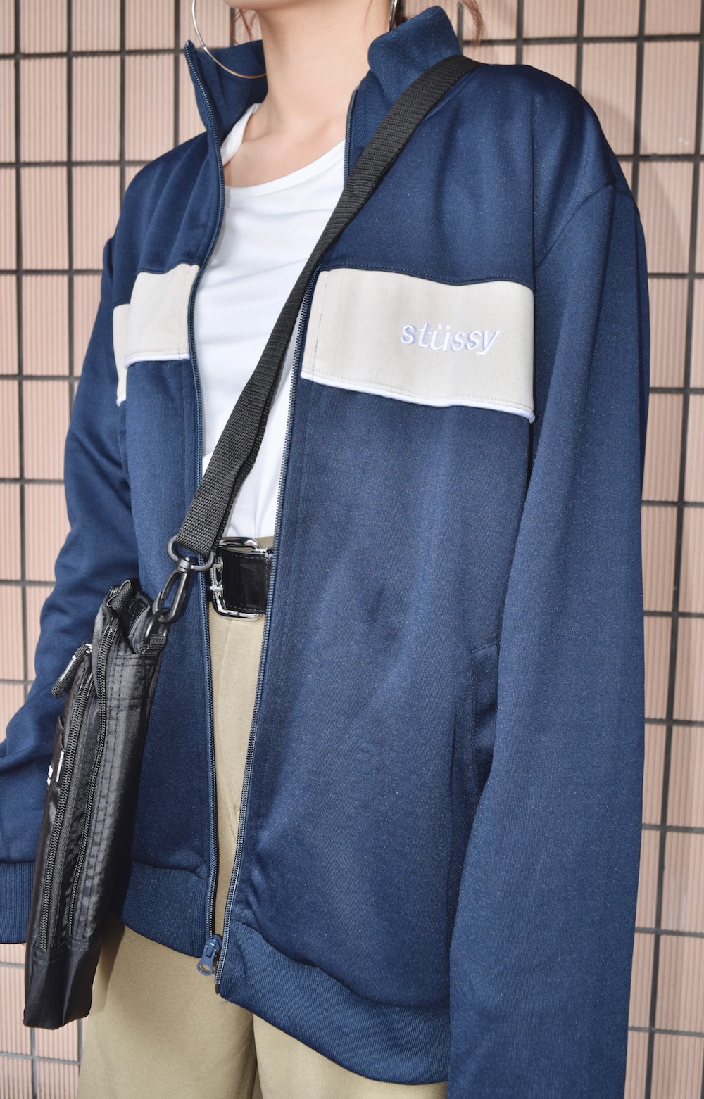 STUSSY LOGO BI-COLOR TRACK JACKET(navy)