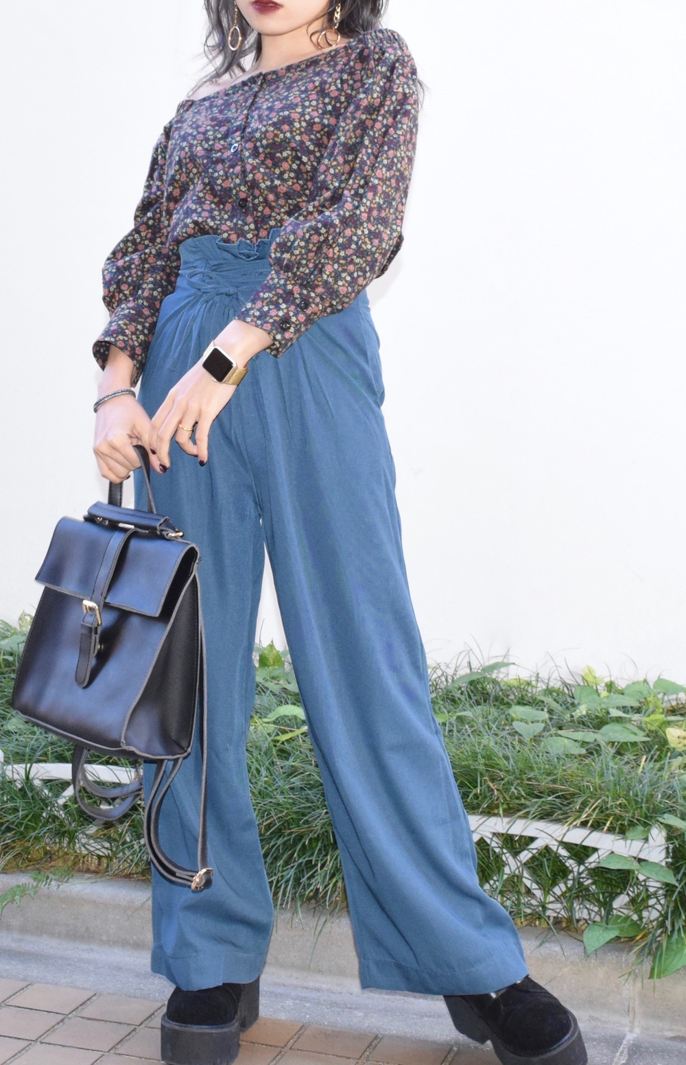 SQUARE NECK FLOWER BLUOSE