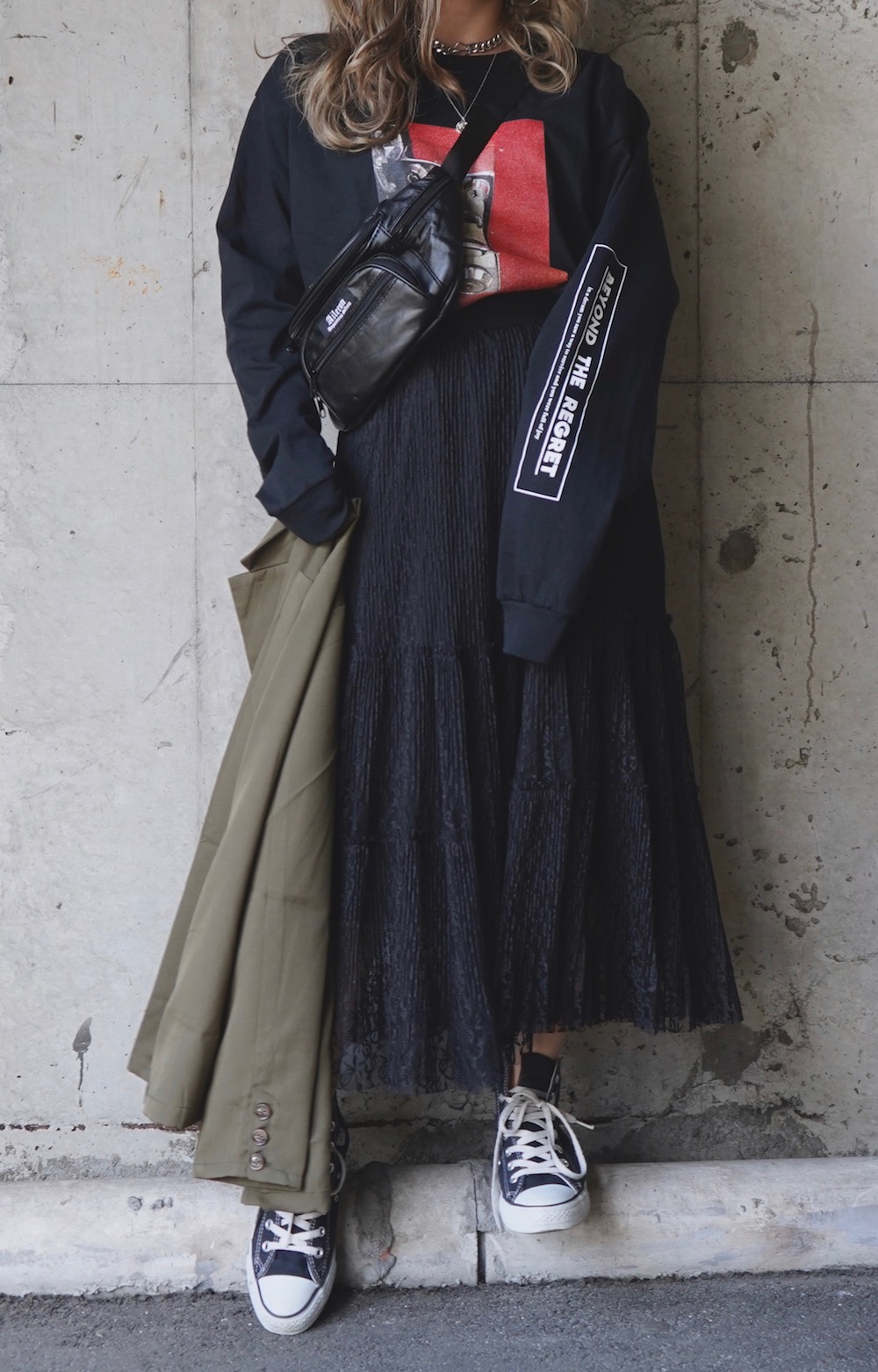 Photo&Box Logo Sleeve L/S Big TEE (black)