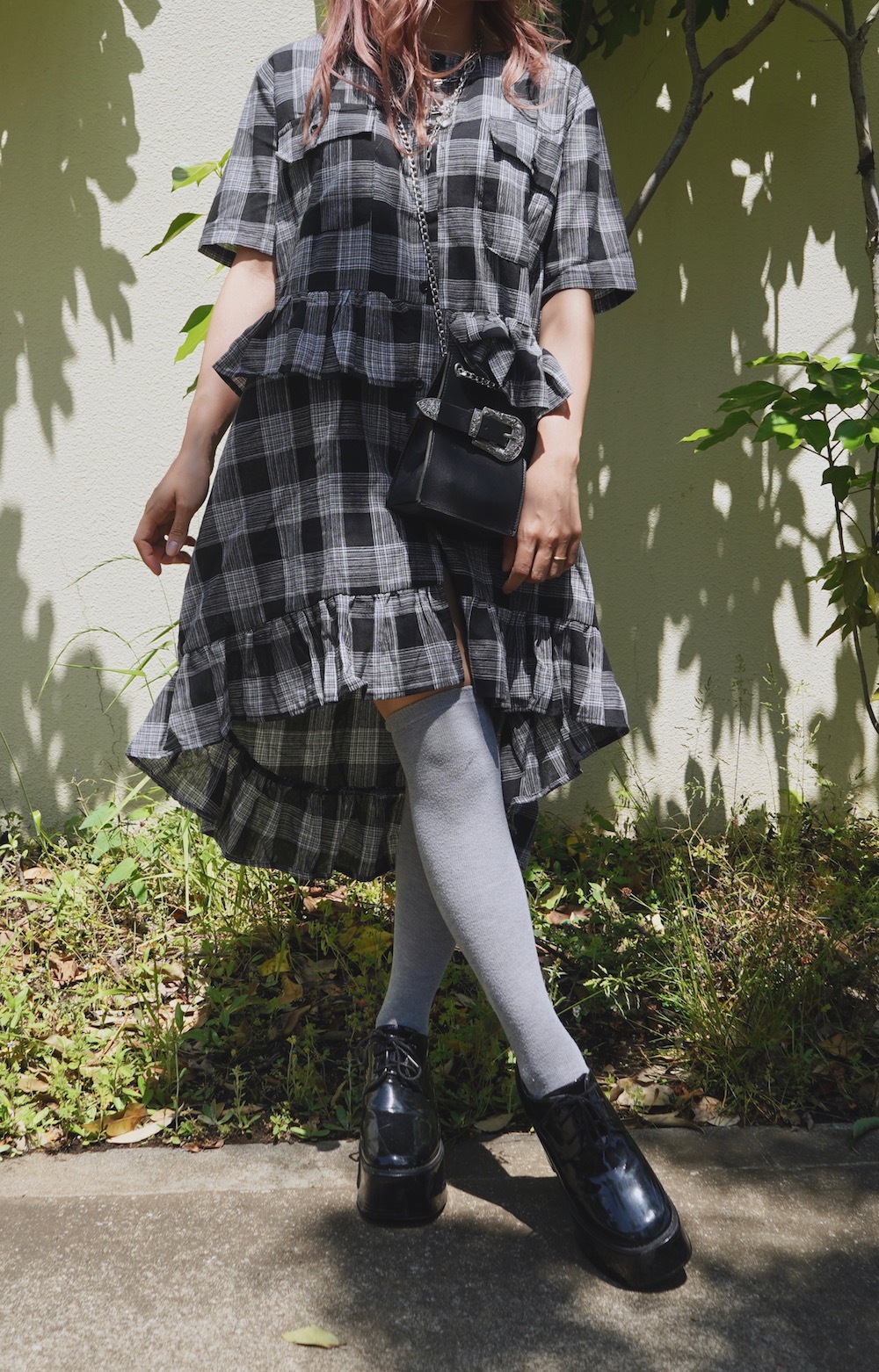 Monotone Check Frill Point Onepiece (black)