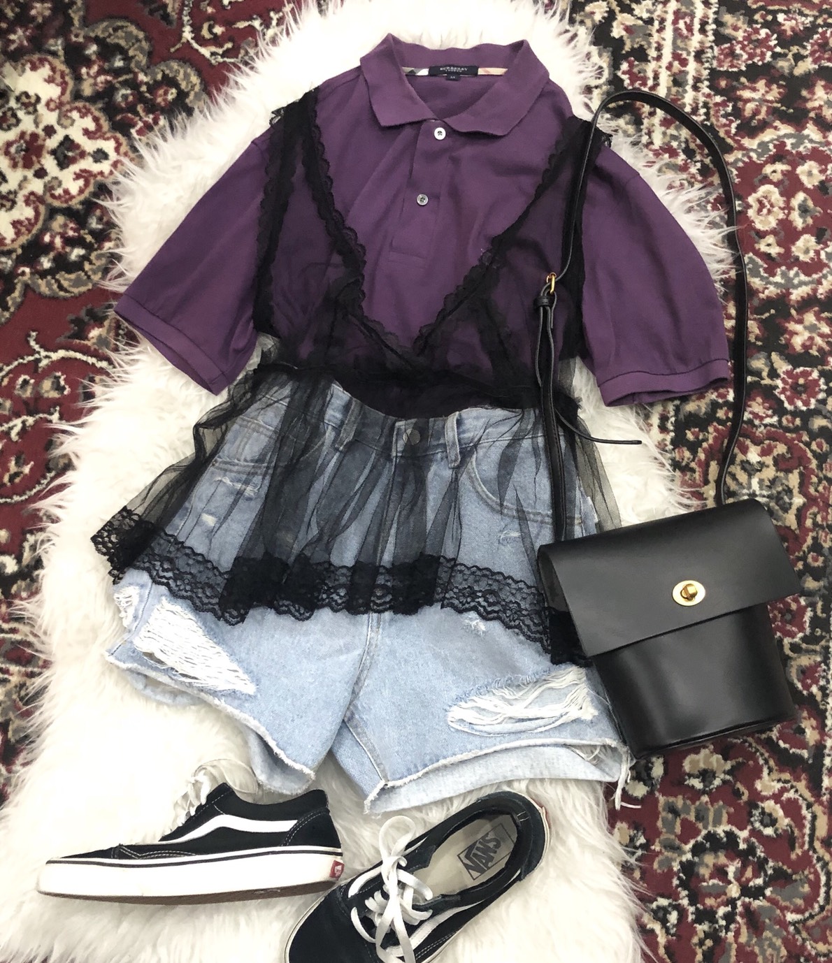 BURBERRY LONDON” 1P Logo Big Polo Shirts(purple)
3194	2	Back Ribbon Pleats Salopette pants（blue）
3195	1	CONVERSE" Line Rib Logo Big Polo Shirts(white)