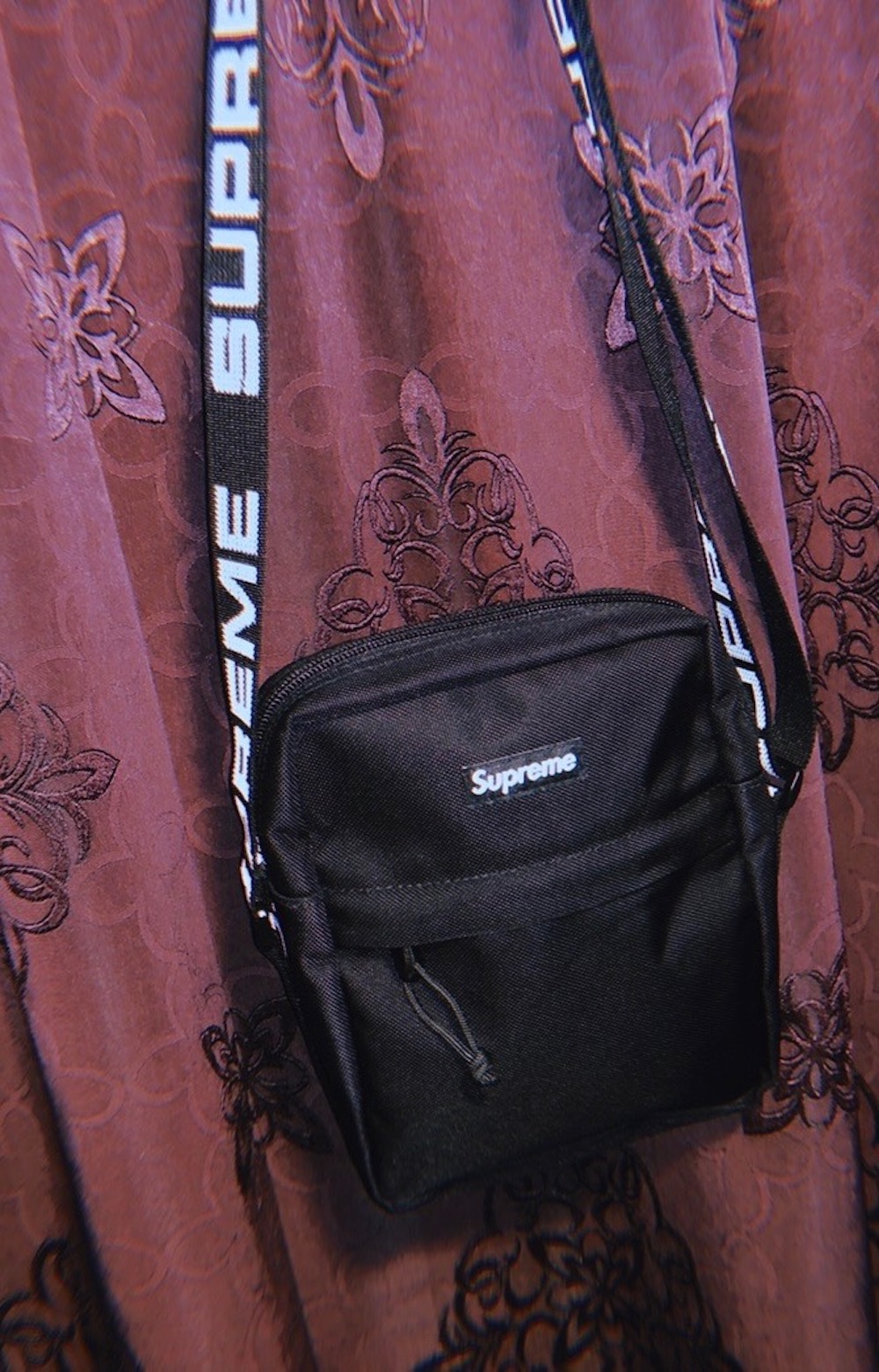 SUPREME Logo Strap Nylon Shoulder Bag（black）